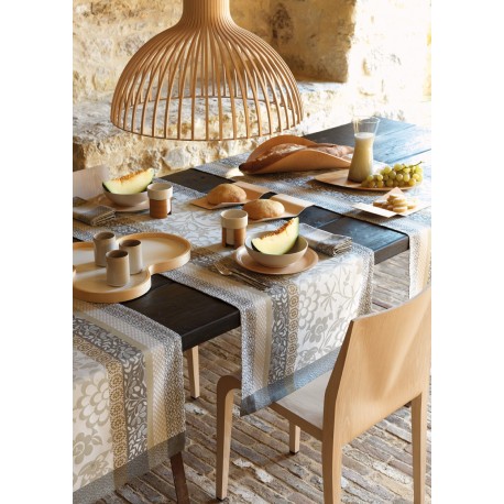 Vis-à-vis / chemin de table Provence Calisson