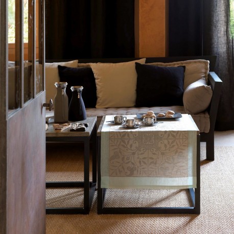 Chemin de table Venezia Beige cendré, Le Jacquard Français